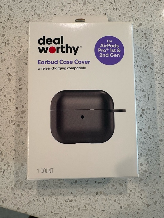 Other - Dealworthy AirPods Pro Earbud Case Cover - Black